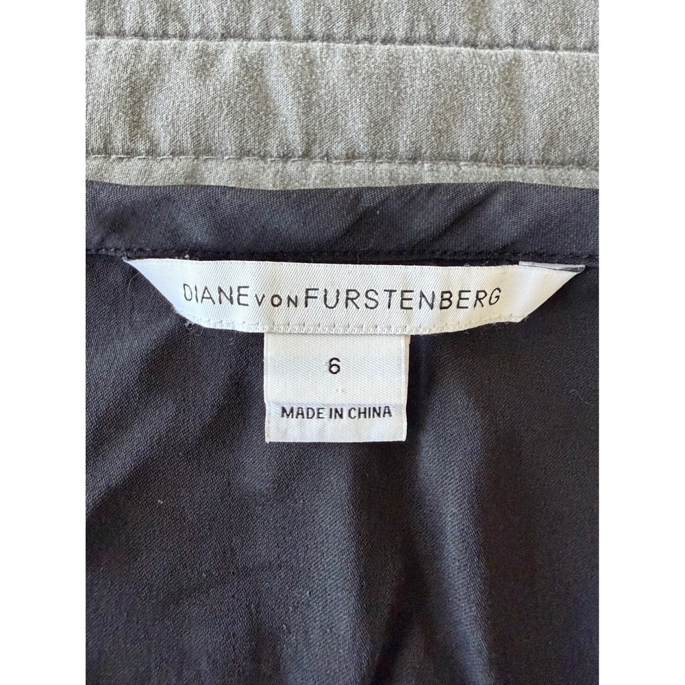 Diane von Furstenberg DVF Black White Geometric Cap Sleeve Blouse Top 6 - Picture 3 of 8
